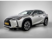 Lexus UX - 250h Preference Line | Parkeersensoren | Apple CarPlay / And