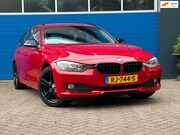 BMW 3-serie - Touring 318d High Executive|Leder|Navi.