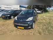 Peugeot 107 - 1.0-12V XR