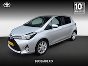 Toyota Yaris - 1.5 Hybrid Dynamic | All-Season banden | Privacy Glass | Cam