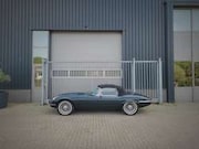 Jaguar E-Type - v12 roadster