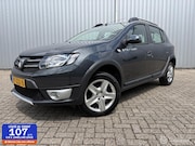 Dacia Sandero - 0.9 TCe Lauréate Trekhaak Airco Navi Pdc