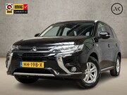 Mitsubishi Outlander - 2.0 PHEV Deluxe 204Pk Automaat (NAVIGATIE, CAMERA, LEDER/ALC
