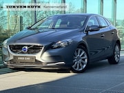 Volvo V40 - 1.5 T3 Momentum Automaat / Trekhaak / Cruise control / Autom