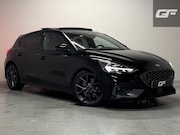 Ford Focus - 2.3 EcoBoost ST-3 Pano Camera Recaro Navi Stoelv