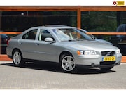 Volvo S60 - 5 Cylinder 2.0T Summum | Panoramdak | Perfect onderhouden |