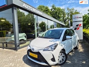 Toyota Yaris - 1.5 Hybrid Active/NAVI/CAMERA/TREKHAAK/4 SEIZOENENBANDEN/CRU