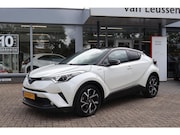 Toyota C-HR - 1.8 HYBRID STYLE BI-TONE DODEHOEK JBL-GELUID STOELVERW. KEYL