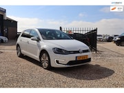 Volkswagen e-Golf - LEDER PARK PILOT E-Golf