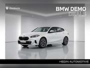 BMW 1-serie - | Panorama | 18" | Innovation Pack | Sport
