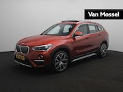 BMW X1 - xDrive20i High Executive | Panoramadak | Lederen Bekleding |