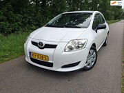 Toyota Auris - 1.3 Access 155.000km