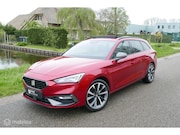 Seat Leon - Sportstourer 1.5 eTSI DSG FR / Pano / Cam / Navi