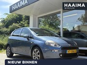 Fiat Punto - 0.9 TwinAir Sempre | Trekhaak | Navigatie | Climate Control 