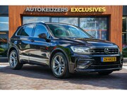 Volkswagen Tiguan - 1.5 TSI ACT Highline Business R Adaptive Cruise Lane Assist 
