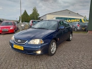 Toyota Avensis - 1.8-16V Linea Luna