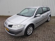 Renault Mégane - Grand Tour 2.0-16V Privilège ( APK KEURING BIJ AFLEVERING! )