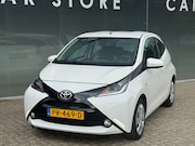 Toyota Aygo - 1.0 VVT-i x-play Navi|Camera|Dealer Onderhouden