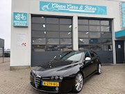 Alfa Romeo 159 - Sportwagon loopt 3 cilinders 3.2 JTS Q4 TI