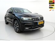 Volkswagen Tiguan - 2.0 TSI 4Motion Highline|Pano|Camera|Trekhaak|Heaad Up|Stoel