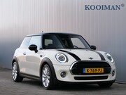MINI Cooper - Mini 1.5 136 Pk Automaat PDC / Stoelverwarming / Navi