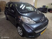 Peugeot 107 - 1.0-12V Accent