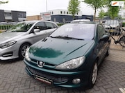 Peugeot 206 - 1.6-16V Roland Garros bouwjaar: 2002