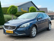 Volvo V40 - 2.0 D4 Momentum Business 2014 Navi/Clima/Lmv