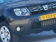 Dacia Duster - 1.2 TCe 4x2 Lauréate - Noir Nacre - Cruise/Trekhaak/Airco