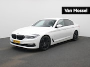 BMW 5-serie - 520i High Executive | LEDER | STOELVERWARMING | ACHTERUITRIJ