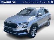 Skoda Karoq - 1.5 TSI ACT Style / AUTOMAAT/ TREKHAAK/ DIGITAL DASH/ NAVI/ 