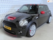MINI Cooper - 1.6 John Cooper Works met 155PK / 211PK (2010)
