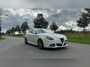 Alfa Romeo Giulietta - 1.7 TBi Quadrifoglio Verde Panoramadak • Bose • Brembo • Bi-