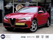 Alfa Romeo Stelvio - 2.0 200pk Automaat AWD Sprint | Apple-Android | Parkeercamer