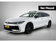 Volkswagen Passat - Variant 1.5 eTSI Business | Demo | Panoramisch schuif/kantel