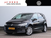 Volkswagen Touran - 1.5 TSI Highline 7p | 7 Zitter | Trekhaak | ACC | Massage |
