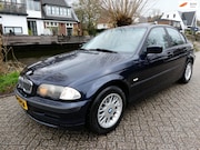 BMW 3-serie - 323i Executive 170pk Automaat Clima Leder Schuifdak