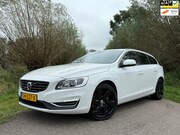 Volvo V60 - 2.4 D5 Twin Engine Special Edition Automaat / Leder / 18" Ve