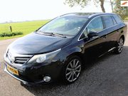 Toyota Avensis - Wagon 2.2 D-CAT Executive Business // AUTOMAAT //