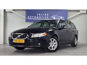 Volvo V70 - 2.5T Kinetic Leer Trekhaak Navi APK 07-2027 Garantie