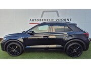 Volkswagen T-Roc - 1.5 TSI 150pk 7-DSG Sport R-Line