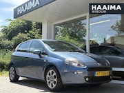 Fiat Punto - 0.9 TwinAir Sempre | Trekhaak | Navigatie | Climate Control 