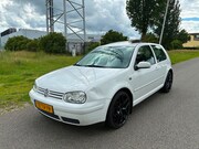Volkswagen Golf - 1.6 Comfortline