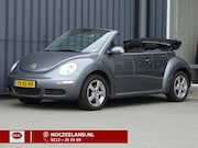 Volkswagen Beetle - New Cabriolet 1.6Highline
