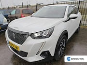 Peugeot 2008 - 1.2 PureTech Allure Pack | Navigatie | Camera | Trekhaak | N