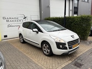 Peugeot 3008 - 1.6 VTi Style Panoramadak, Trekhaak, Navigatie