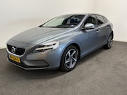 Volvo V40 - 2.0 123pk Momentum LED koplampen/ Stoel verw./ Navi/ Cruise