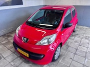Peugeot 107 - 1.0-12V XR