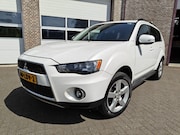 Mitsubishi Outlander - 2.0 Intro Edition - Automaat - Airco - Trekhaak - Prijs all-