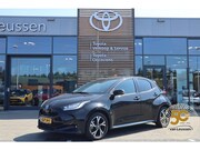 Toyota Yaris - HYBRID 115 FIRST EDITION STOEL/STUURVERW DRAADLOOS-LADEN APP